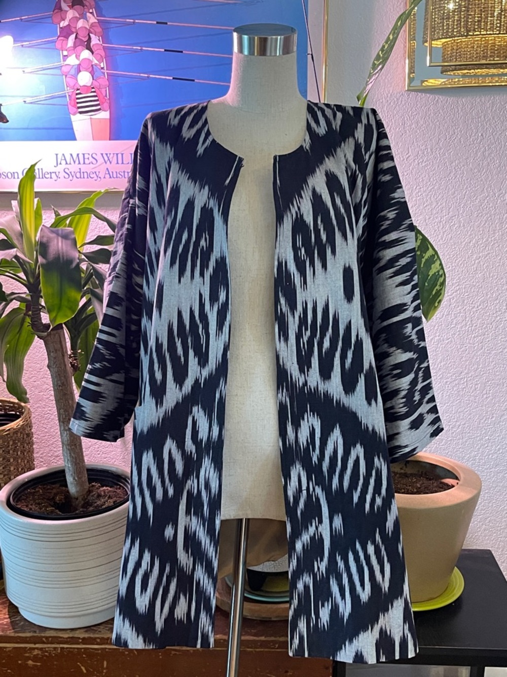Women’s Black & White Ikat Swim Cover-Up Jacket - Picture 2 of 7